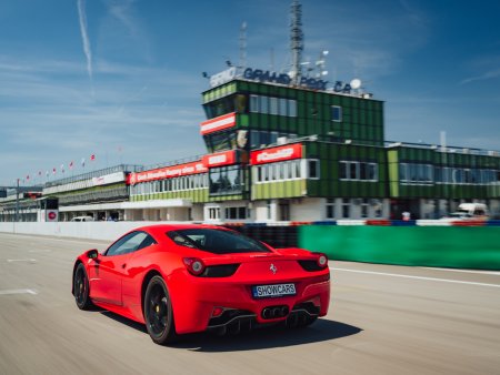 Autodrom Brno ve Ferrari